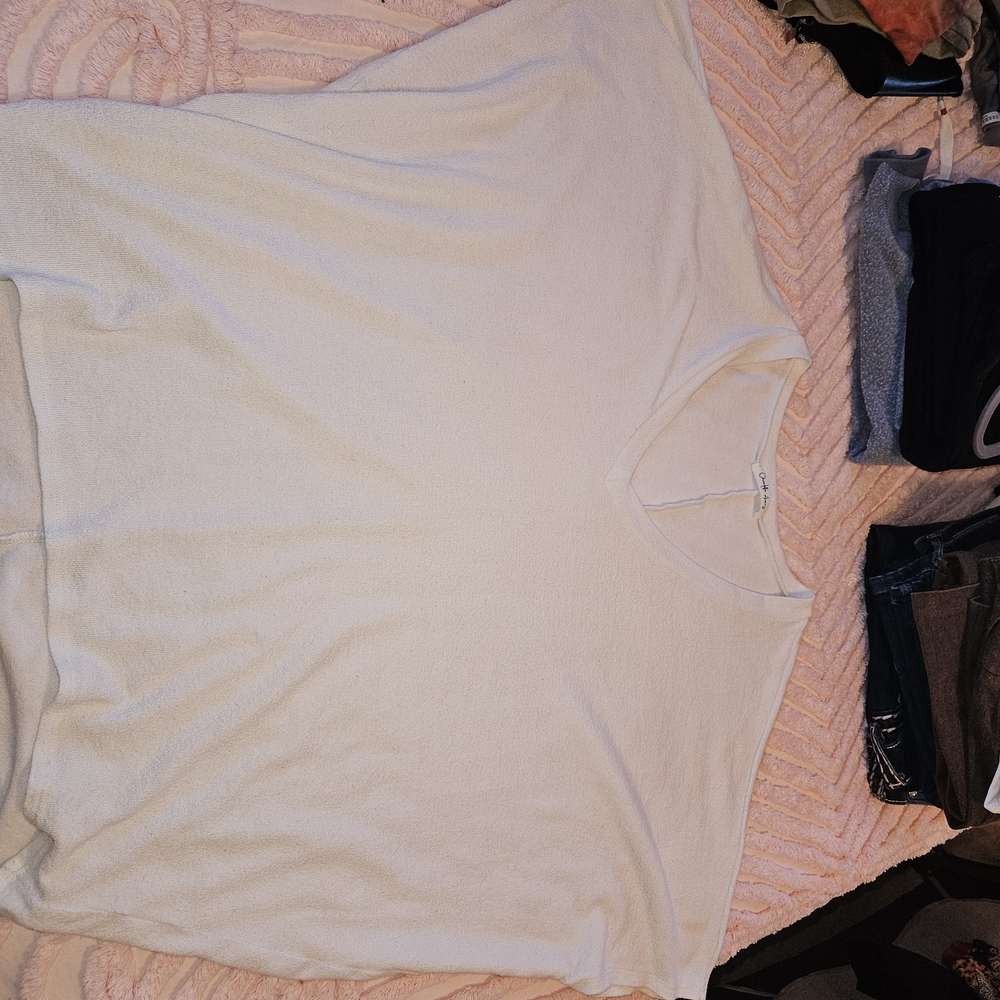 Elegant White Short Sleeve Tee